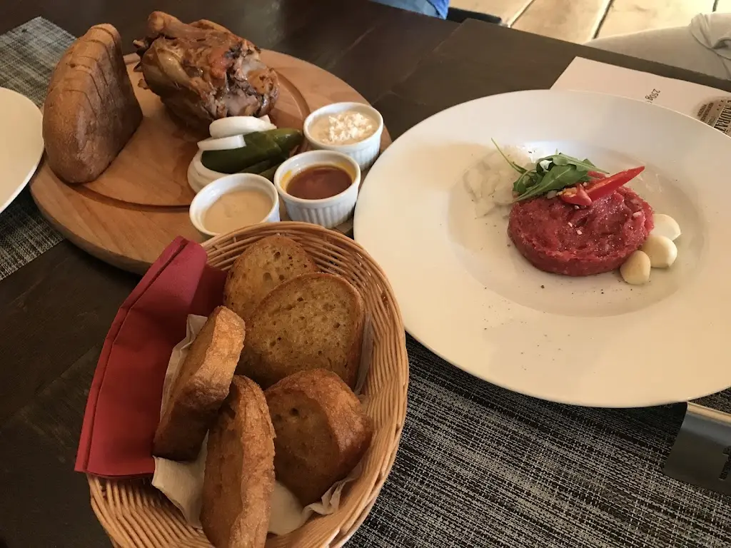 yooseok koh_Restaurace a penzion U nádraží_Studénka_recensione