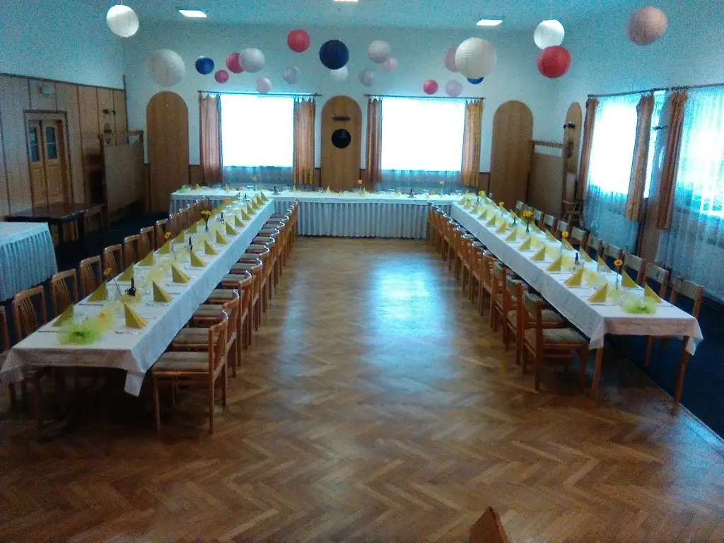 OBECNÍ RESTAURACE ČEPANÍK_Václavovice_slider_image_1