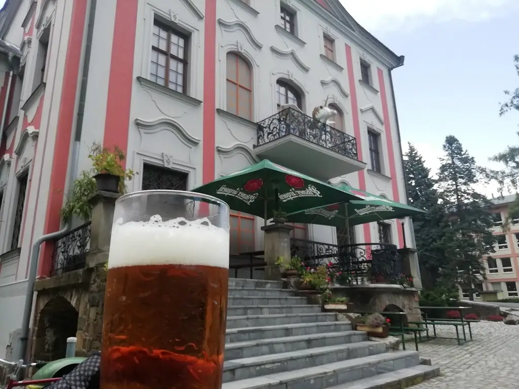 Zámecká restaurace Kastelán_Velké Hoštice_slider_image_3