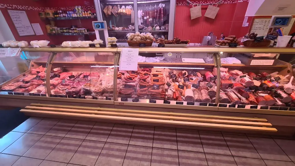 Řeznictví a Uzenářství LATOŇ_Velké Hoštice_slider_image_2