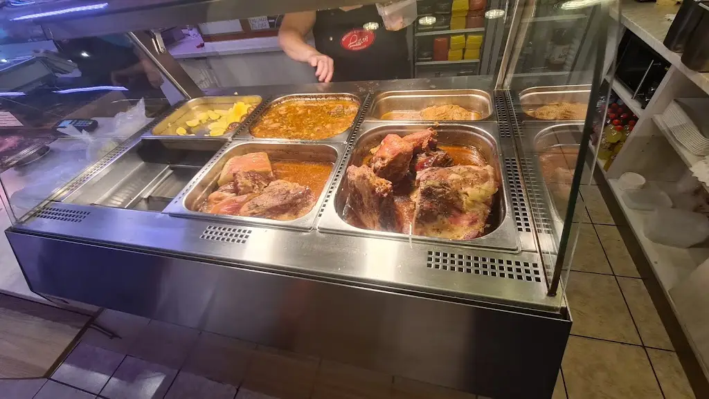 Řeznictví a Uzenářství LATOŇ_Velké Hoštice_slider_image_3