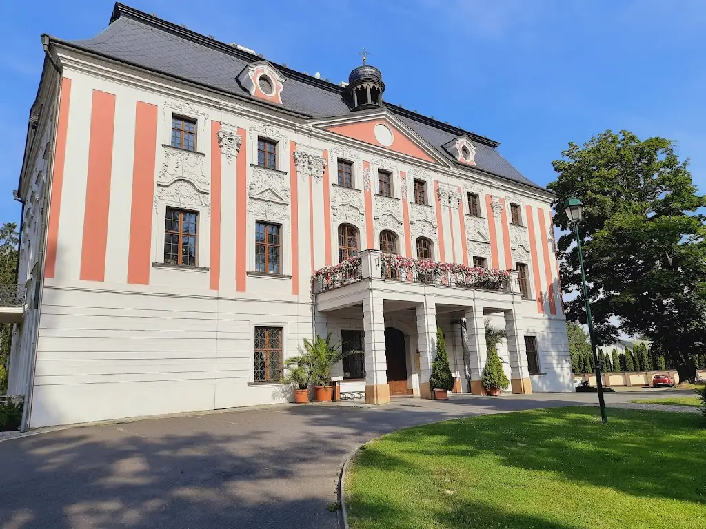 Velké Hoštice Castle restaurant in Velké Hoštice