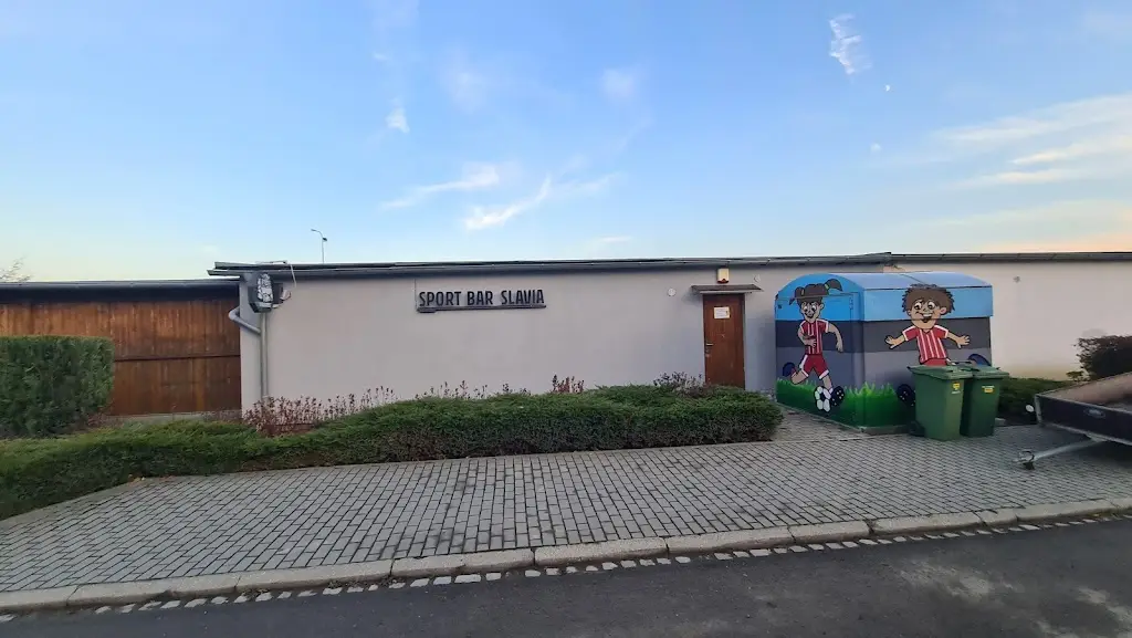 Sportbar Slavia restaurant in Velké Hoštice