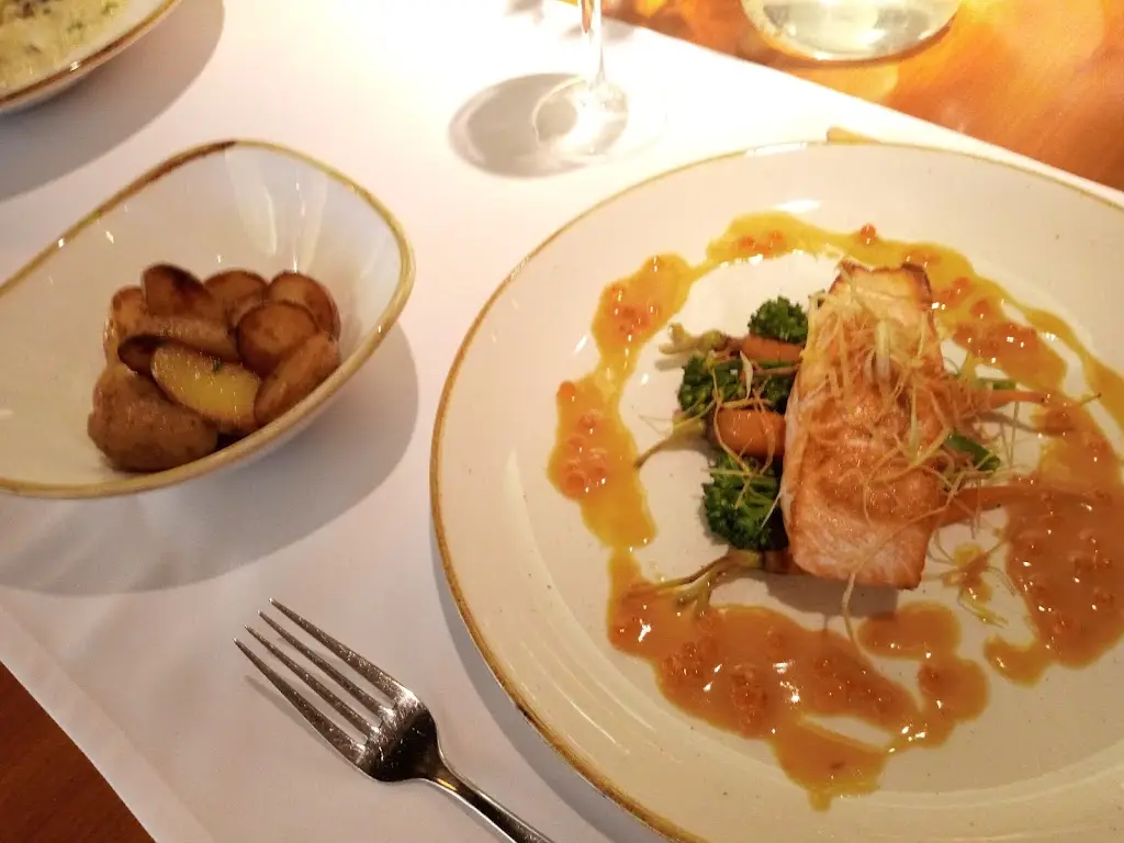 Restaurace Moderna a Café Maryša restaurant in Vendryně