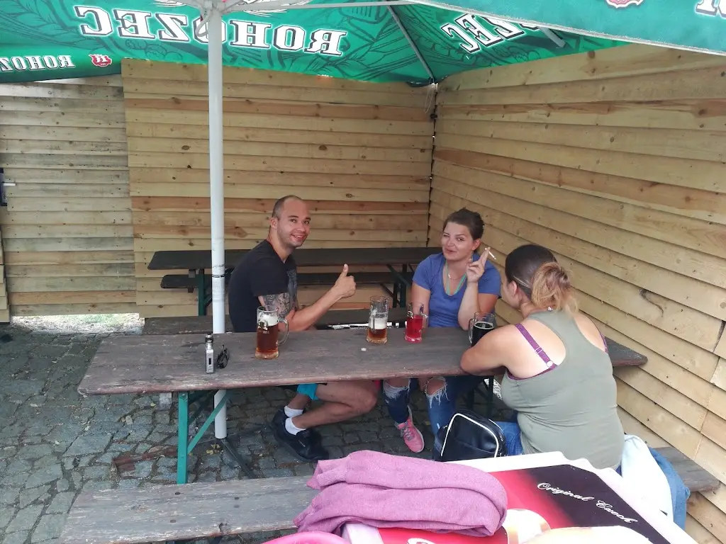 Luke Novak_Hospůdka U Pivního dědka_Lhenice_review