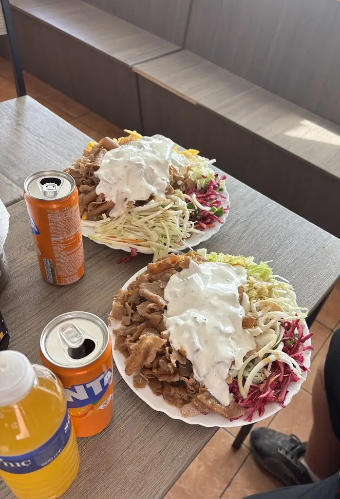 Charlie Harakal_KEBAB HOUSE_Vítkov_review