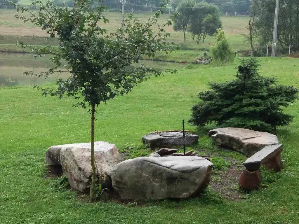 Thomas Wanli_Ekofarma Upper Chrášťany_Lhenice_recensione