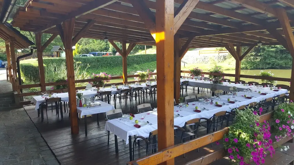 Restaurace Roubenka U Rybníka_Vratimov_slider_image_1