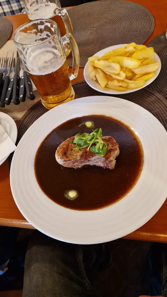 Stazička Paraplíčko_Myslivna u kostela_Vratimov_review