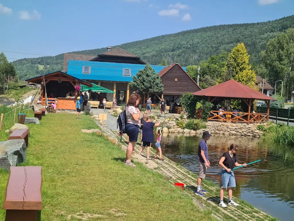 Adam Bednář Foto video_Rybářská bašta - ZNOVU OTEVŘENA !!_Vrbno pod Pradědem_recensione