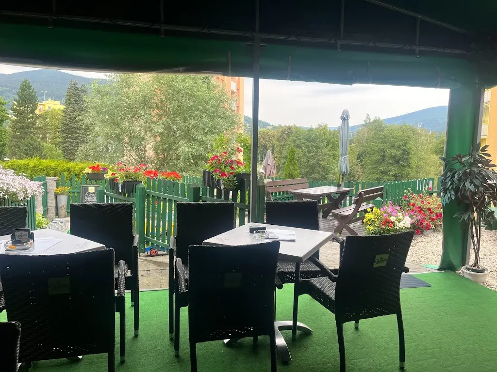 Pomodoro Penzion a Pizzerie_Vrbno pod Pradědem_slider_image_1