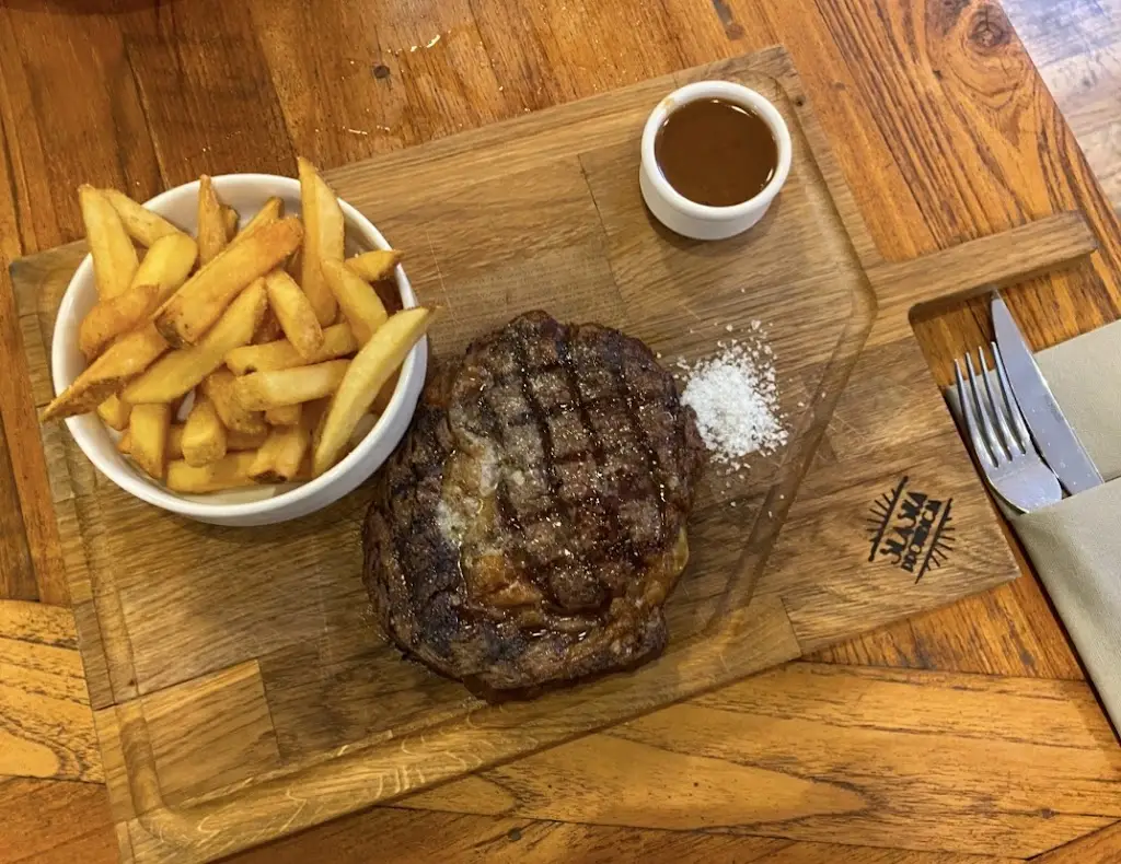 Adrian Moskal_Śląska Prohibicja_Katovice_review