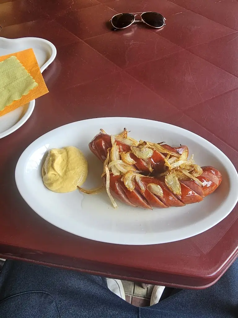 Ricardo Garcia_Pod Lipami_Zátor_review