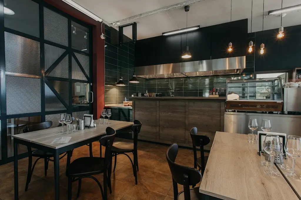 Pochutnej si! BISTRO restaurant in Třinec