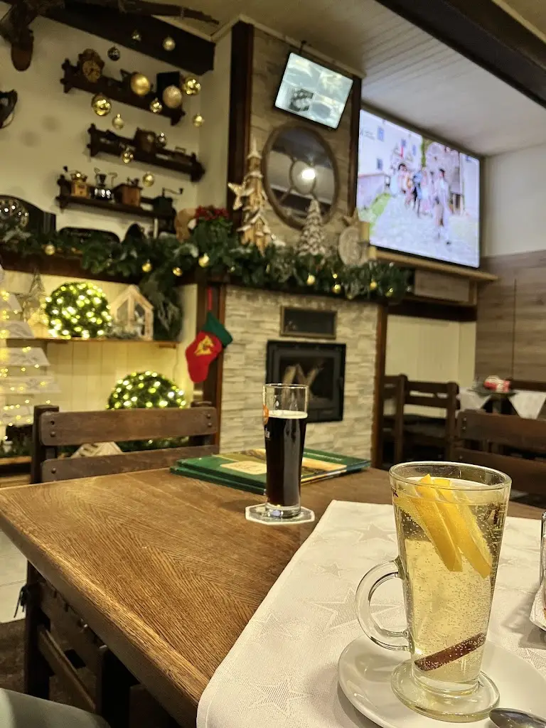 Sofiya Huts_Restaurace Sojka_Třinec_review