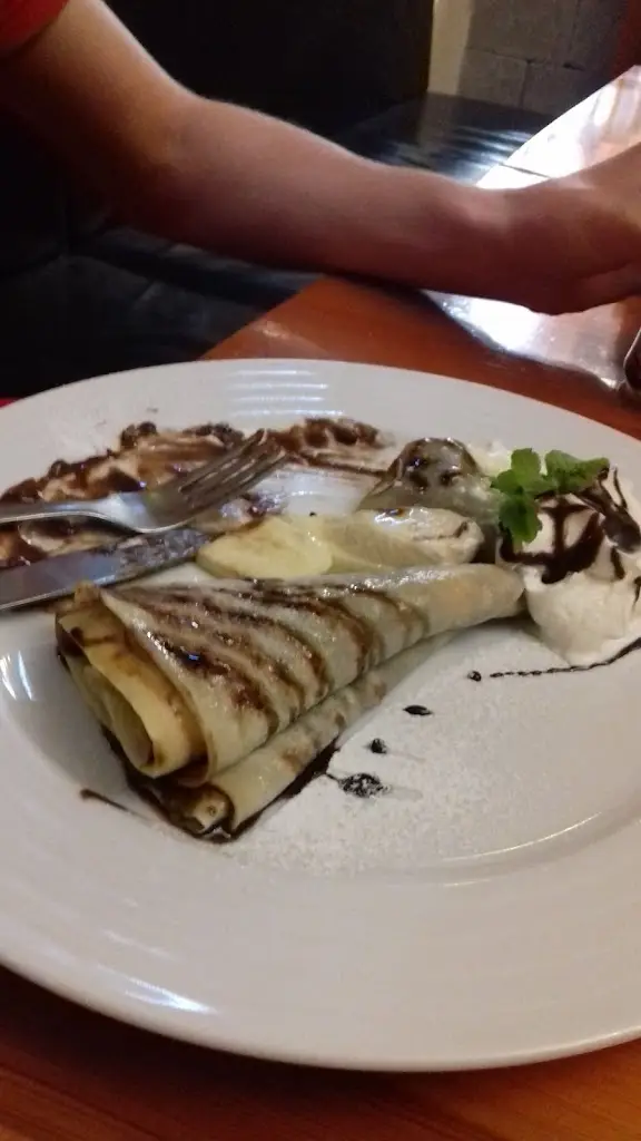 Sara Bezuk_Café bar - restaurant ARKÁDA_Třinec_review