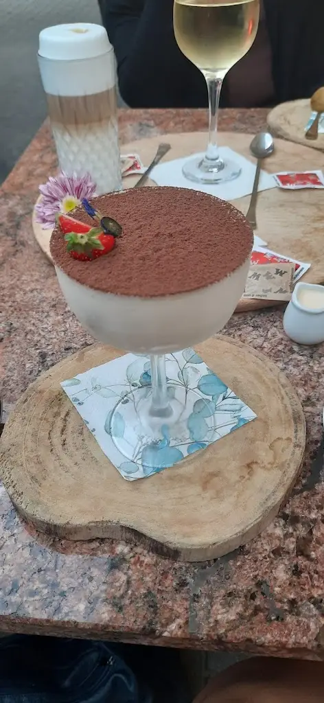 Marcela Chalupová_Café bar - restaurant ARKÁDA_Třinec_review