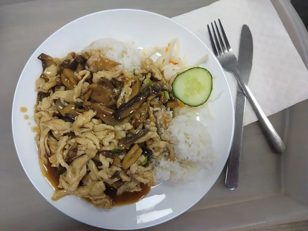 SEN fast food restaurant_Třinec_slider_image_1