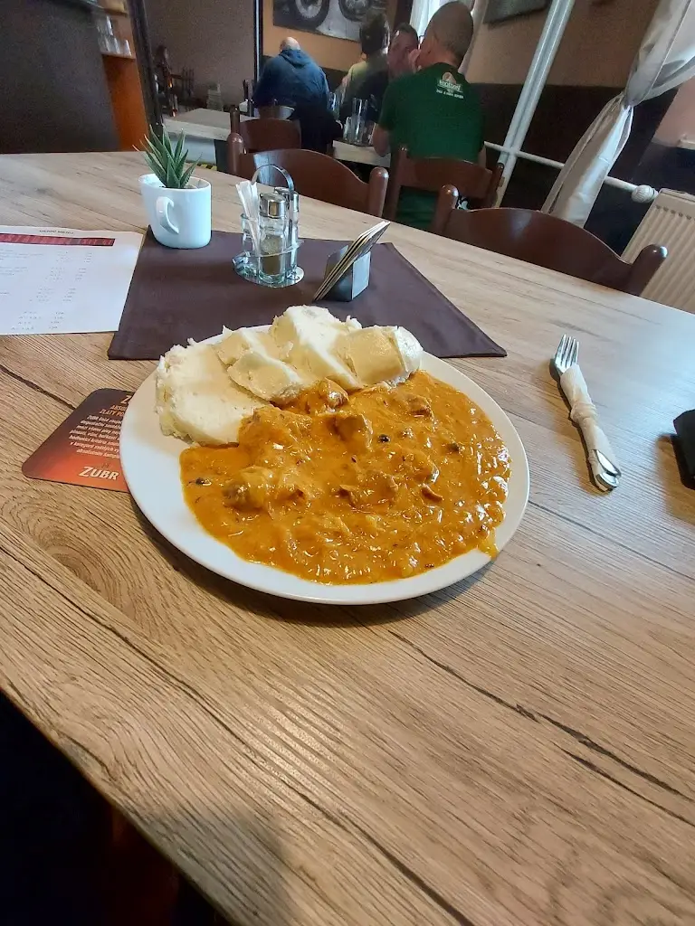 DANIEL Liska_Restaurace Exit 47_Bělotín_review