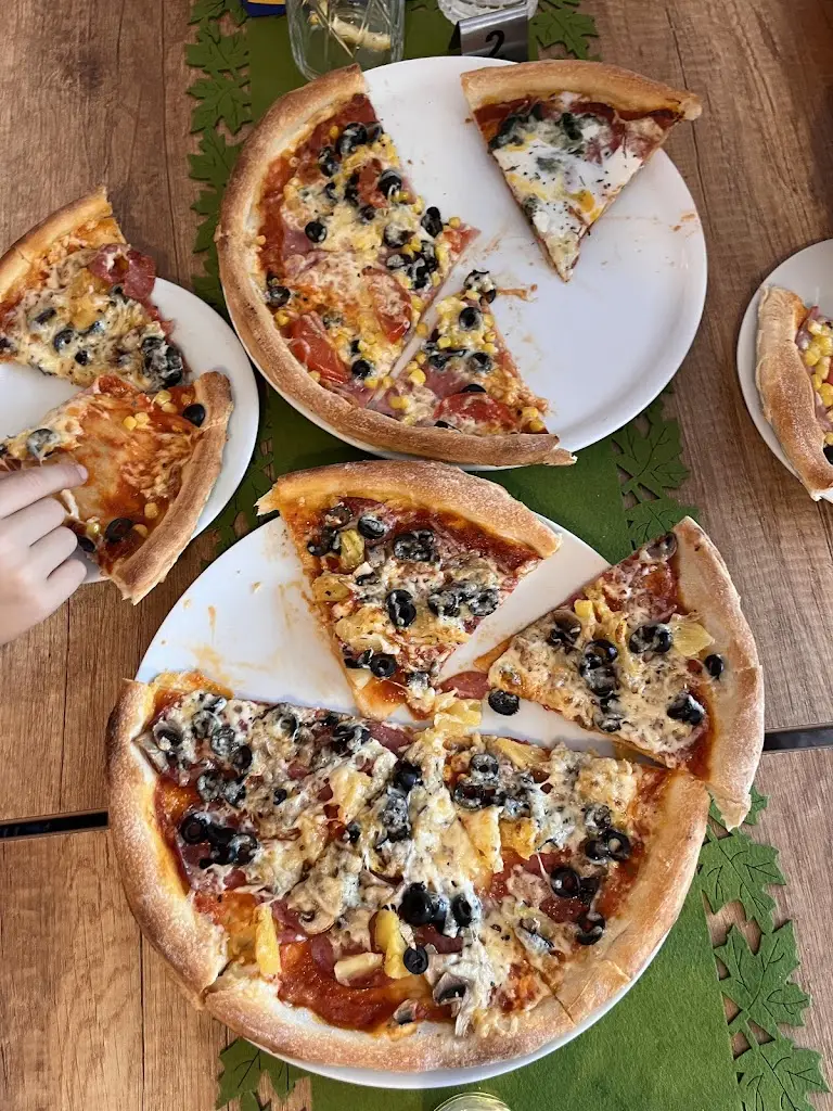 Prostě pizza_Bludov_slider_image_3