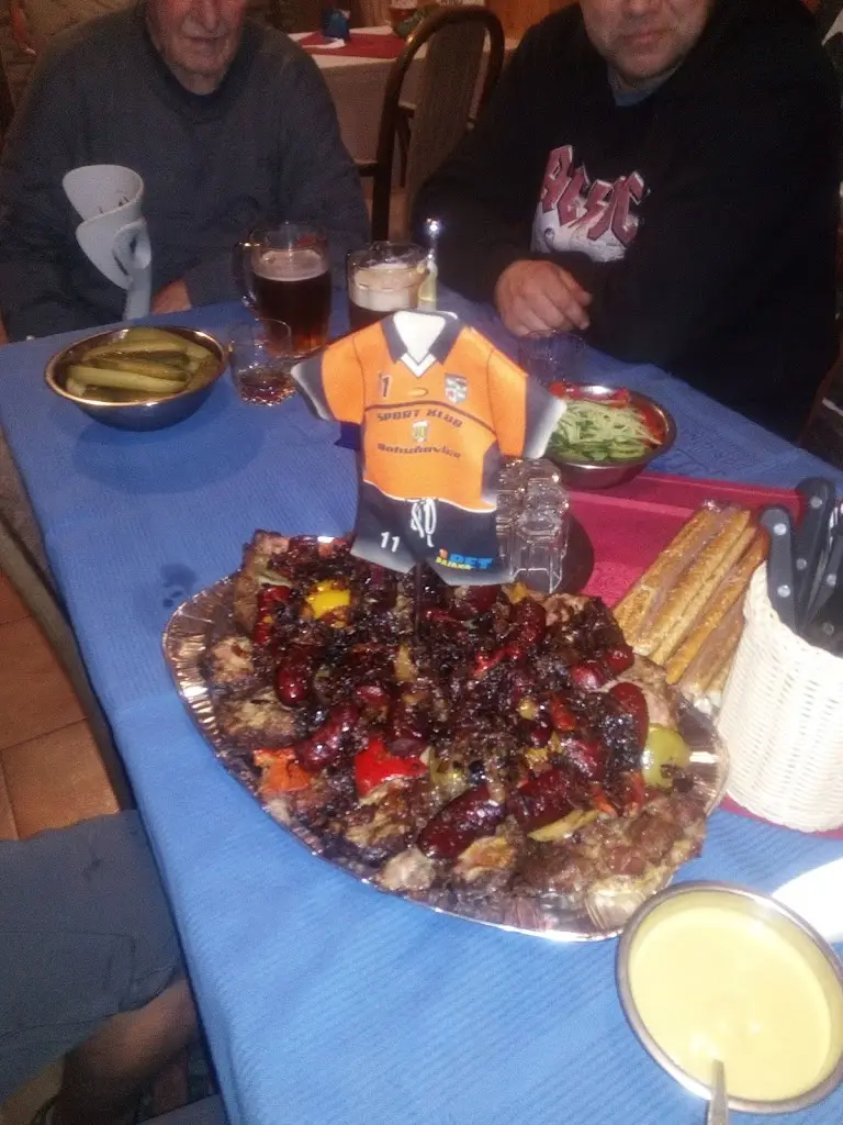 Menu_Saloon Podkova_Bohuňovice_immagine_4