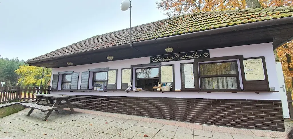 Marko Novak_Levandulová zahrádka_Bouzov_review