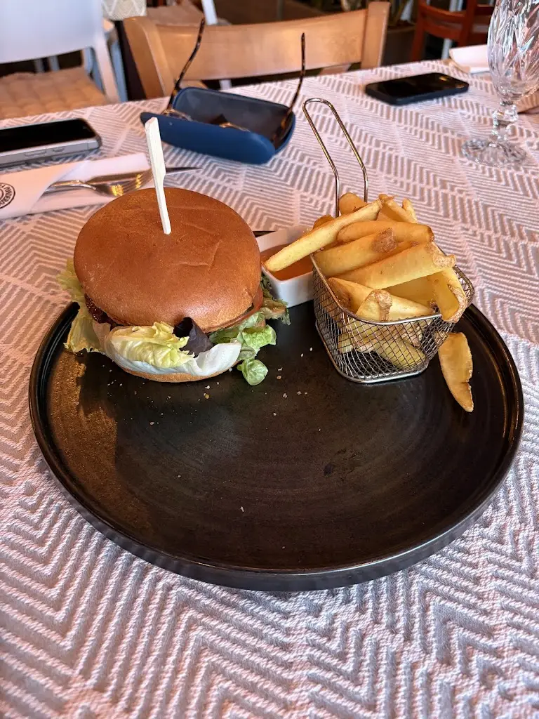 Isaías Faria Silva_Stara Ponderosa_Katovice_review