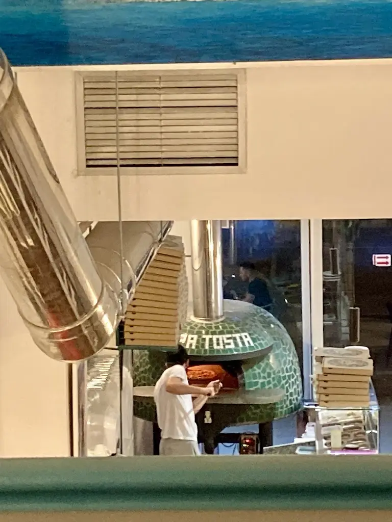 Paul Chatterton_Capatosta - Pizzeria di Quartiere_Bernartice_review