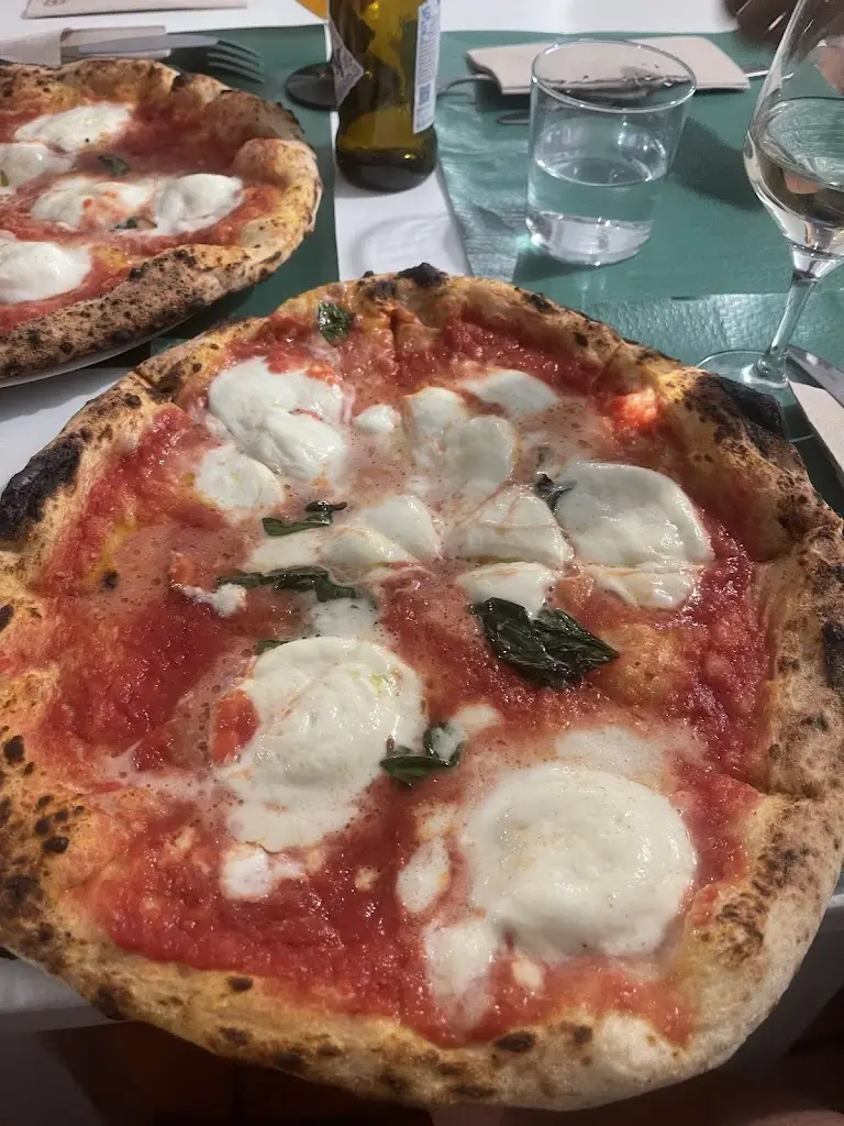 Creea Proctor-Floyd_Capatosta - Pizzeria di Quartiere_Bernartice_review