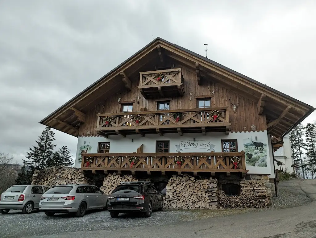 Manuel the Runner_Restaurace Křížový vrch_Česká Ves_review