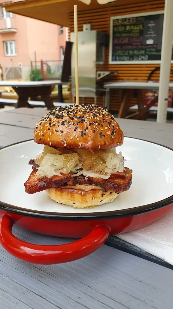 Sue M_Bistro u Slámů_Doloplazy_review