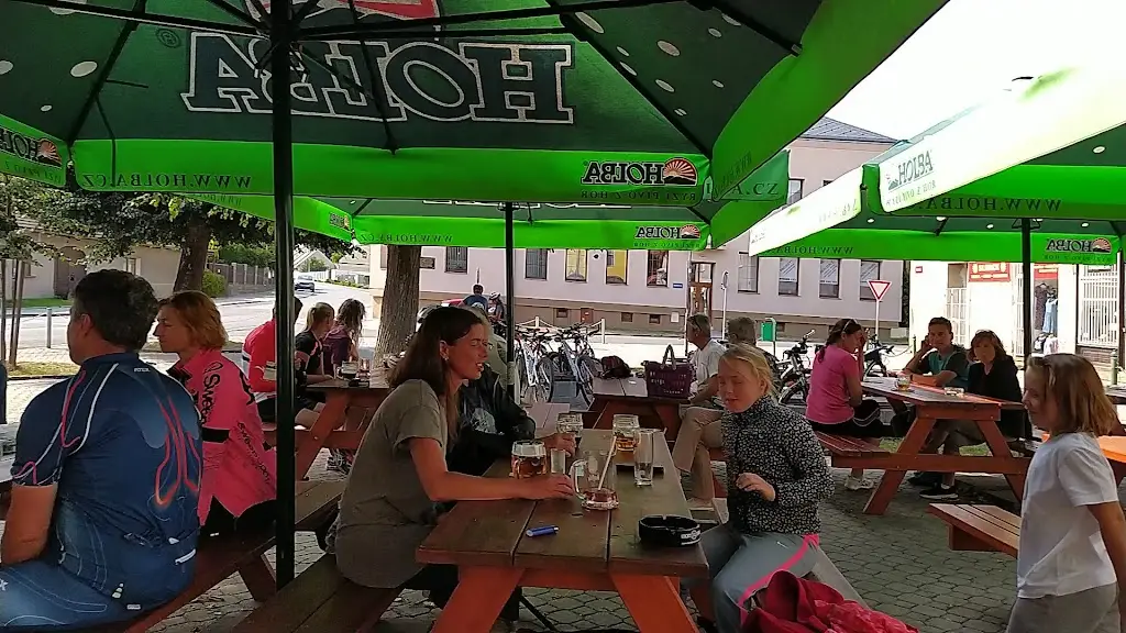 Restaurace Na Náměstí_Dolní Újezd_slider_image_2