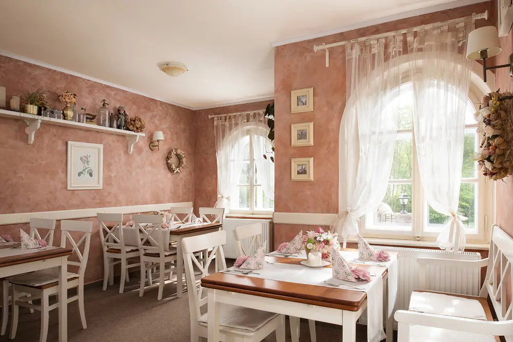 Restaurace a penzion U Zběhlíka restaurant in Dolní Újezd