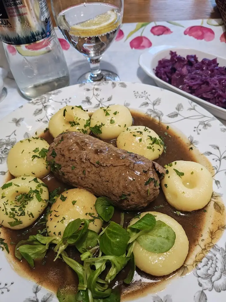 Amber K_Patio_Katovice_review