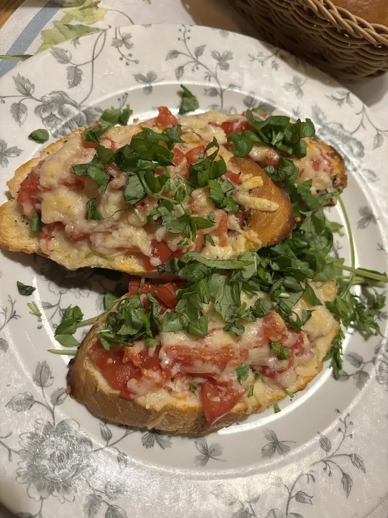 F. M. G. (Franz)_Patio_Katovice_review