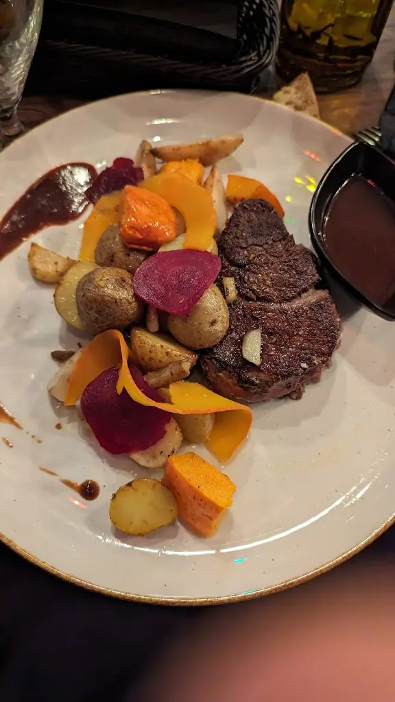 Yigit Ozgul_Współwinni Katowice_Katovice_recensione