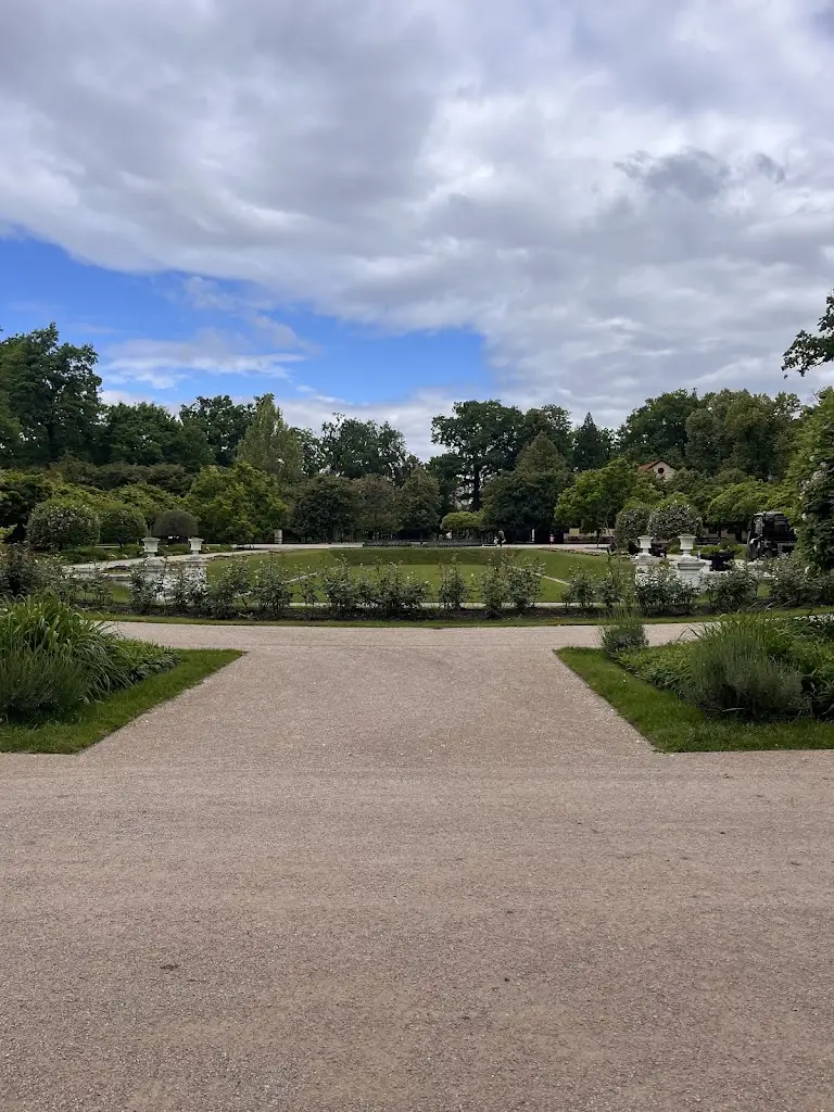 Phillip Bracken_Hostinec Michalov_Dřevohostice_review