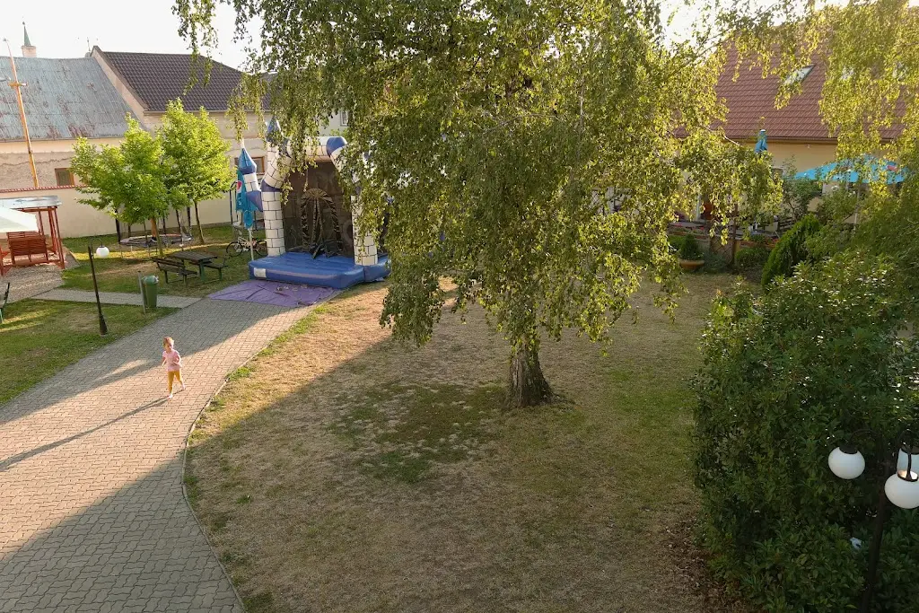 Bistro Rymice_Dřevohostice_slider_image_2