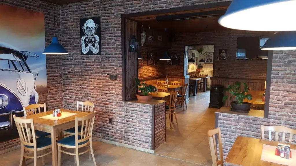 Lukanenko_Hospoda pod Skálou_Dřevohostice_review