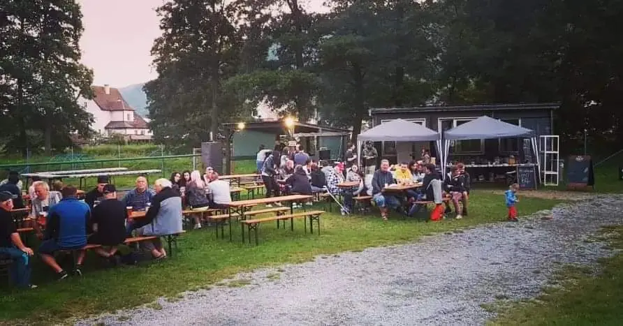 Grill Pub u Wařiče restaurant in Hanušovice