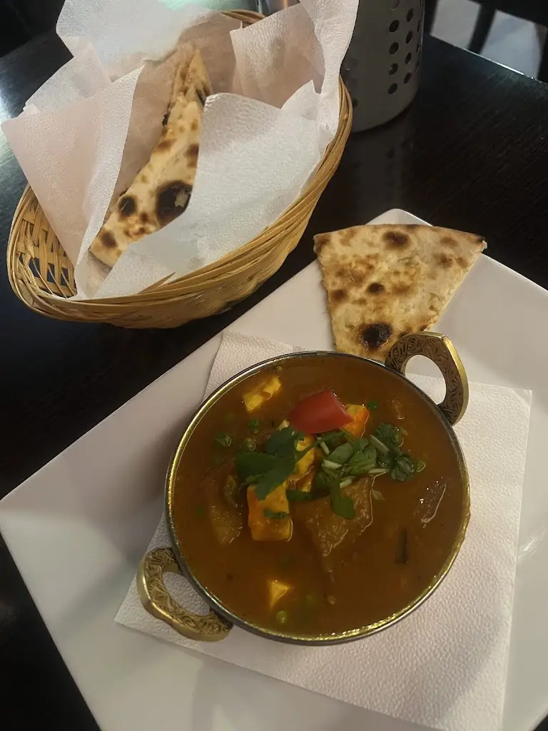 Annahans_The Kathmandu Nepali Restaurant Olomouc_Grygov_review
