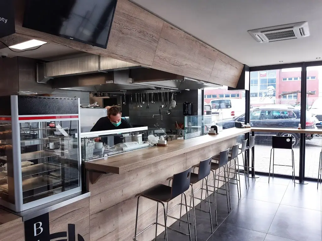 Multipark U Hněvoty ristorante a Hněvotín