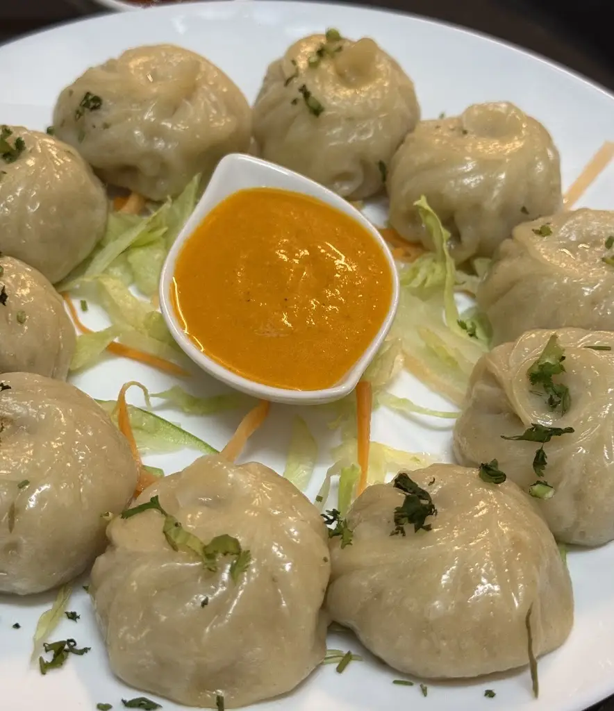 Katya Chirskaia_THE SOLMARI lounge & bar_Katovice_review