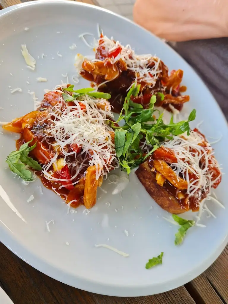 Restaurace U Fénixe_Leština_slider_image_2