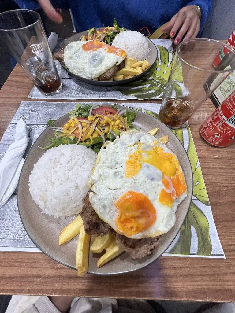 Sergio Avila_Restaurante PERIKITO PIM PIM_Bernartice_review