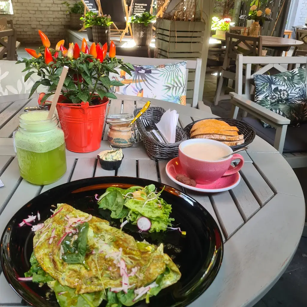 Steph Anie_8 Stolików_Katovice_review