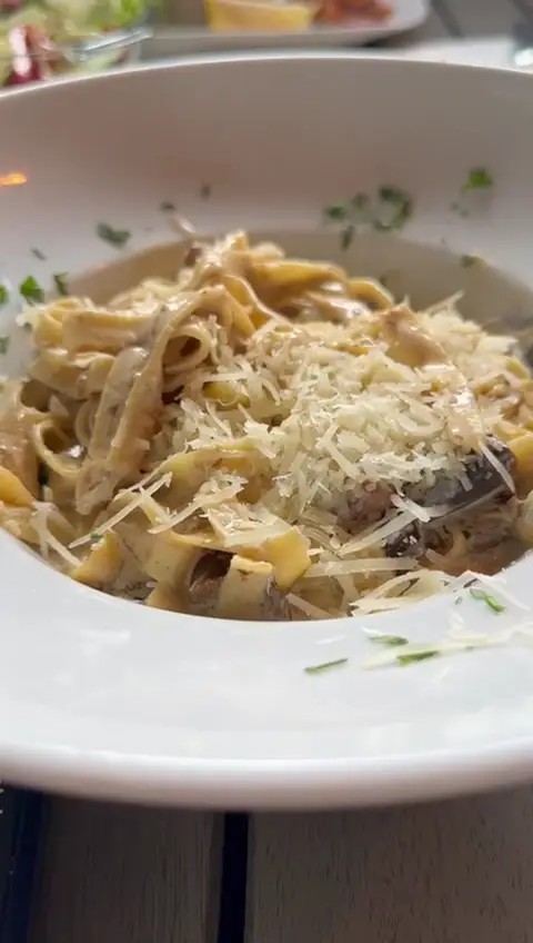 8 Stolików_Katovice_slider_image_2