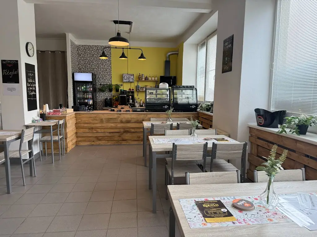 Bistro & Café Kouzlo restaurant in Konice