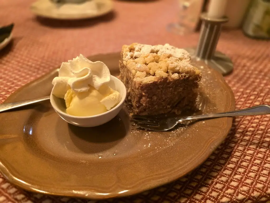 O. S._Wiejska Chatka_Katovice_review