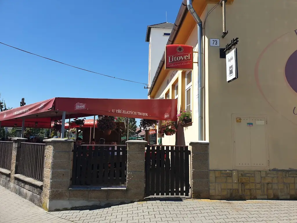 U Tří Zlatých Trojek restaurant in Litovel